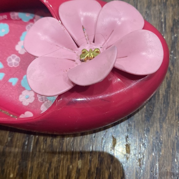 Beautiful pink rubber sandals - Picture 3 of 4